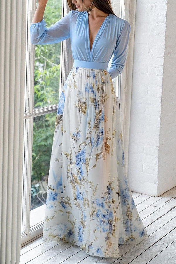 Elegancka sukienka maxi z kwiatowym nadrukiem, dekoltem w serek i długimi rękawami